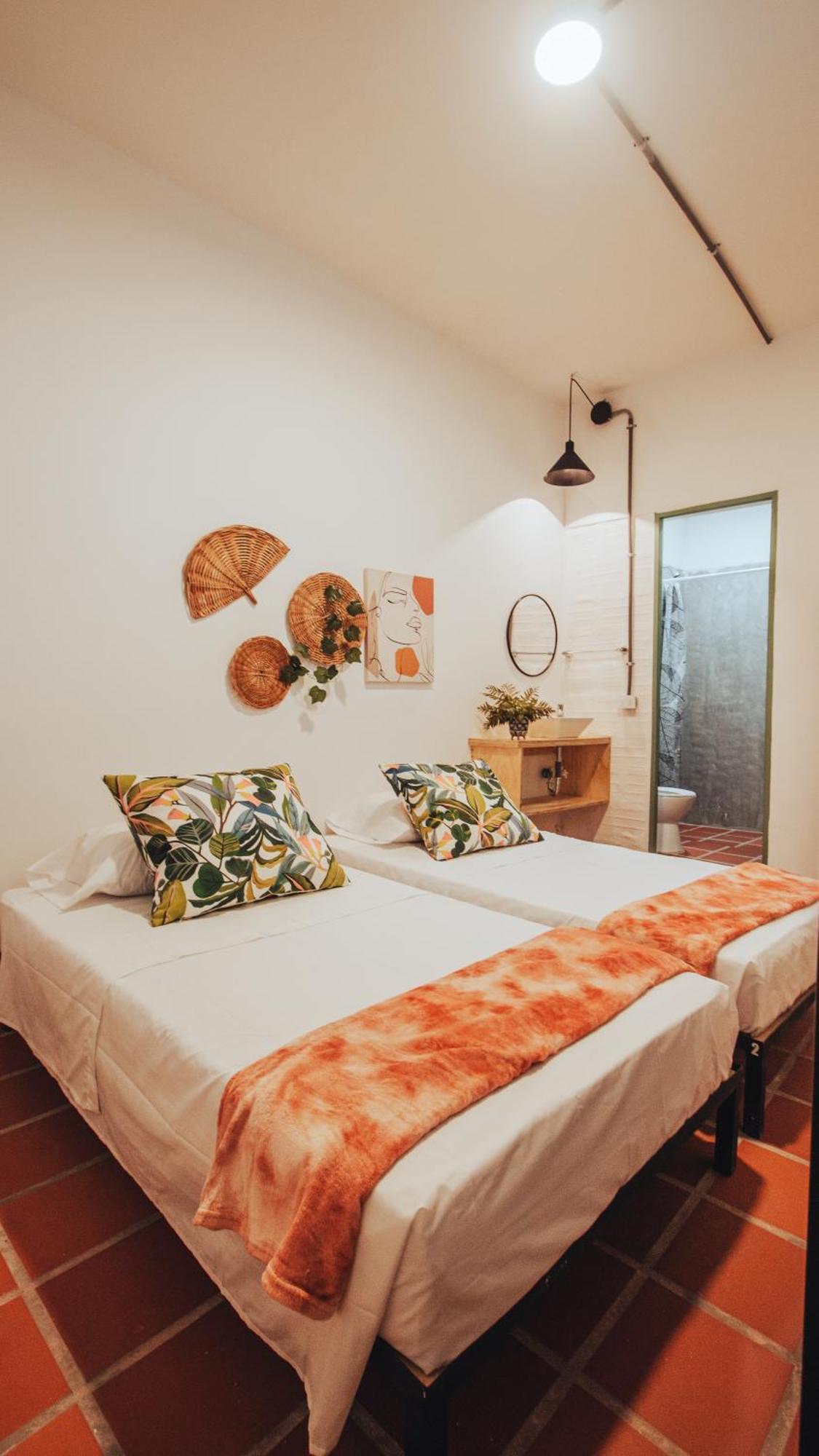Centro Hostel Медельин Экстерьер фото