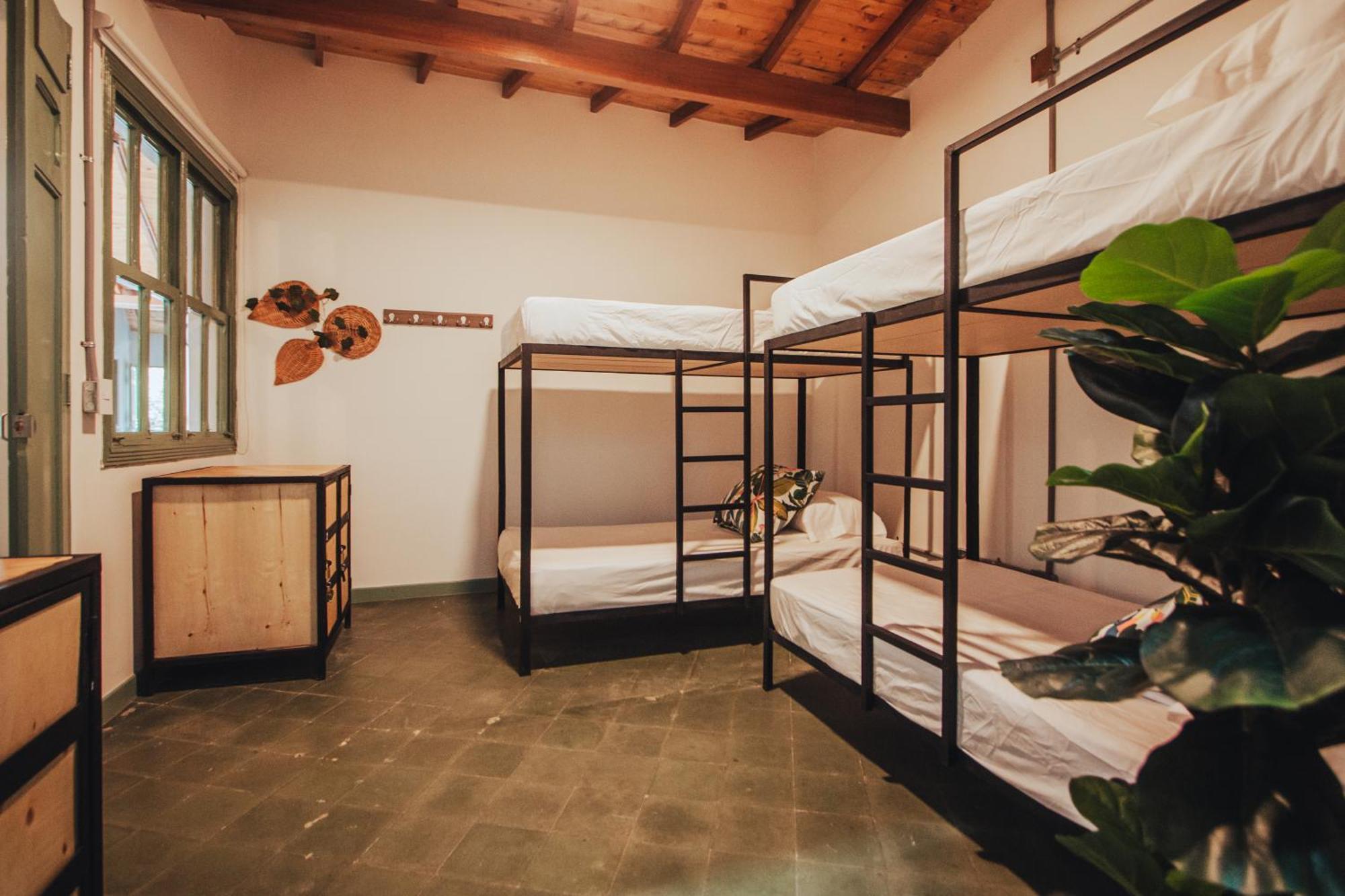 Centro Hostel Медельин Экстерьер фото