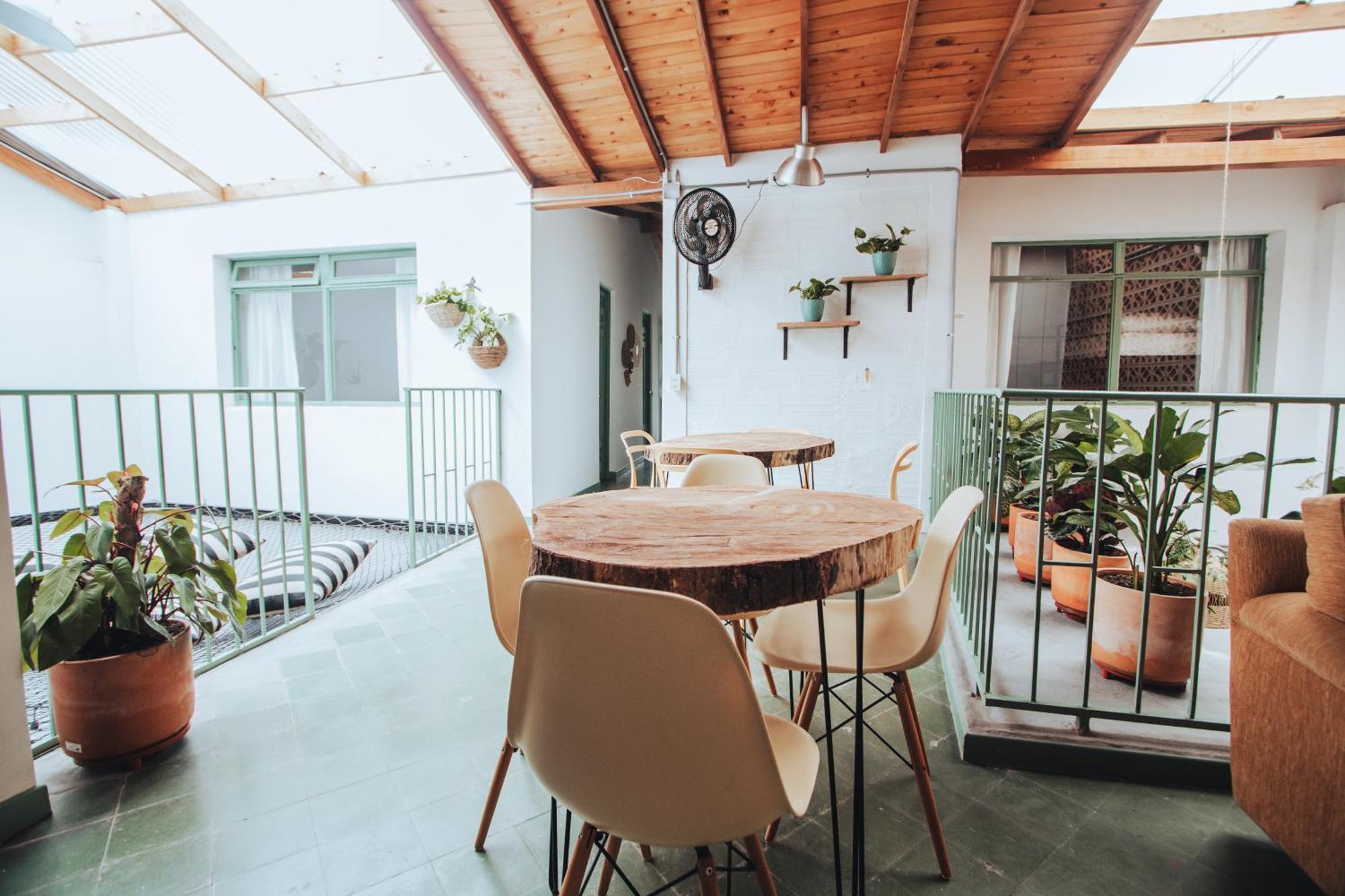 Centro Hostel Медельин Экстерьер фото